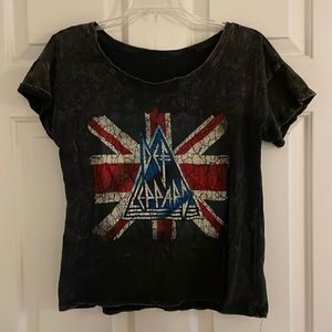Def Leppard band tee